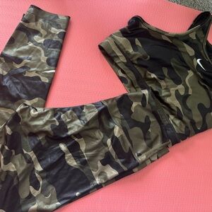 Nike Black and Green Leggings Athletic Wear